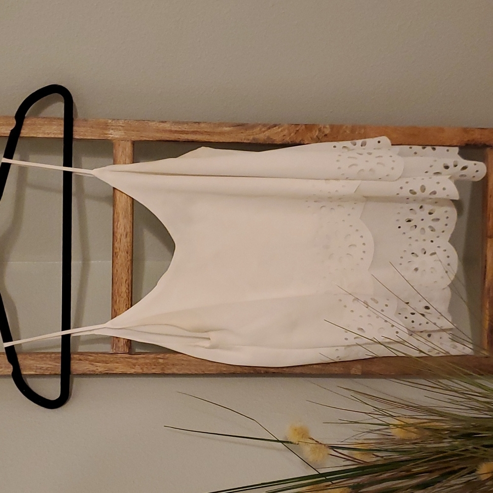 Muan White Tank | Size M